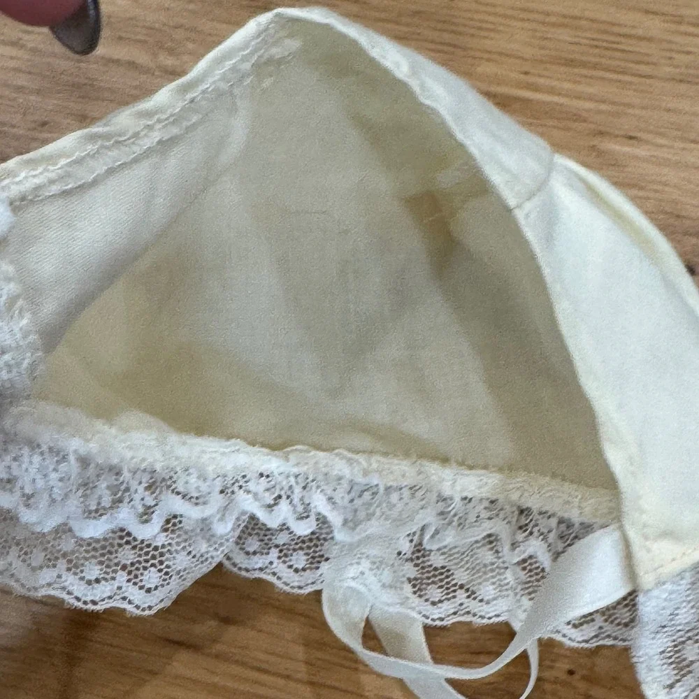 Vintage Baby Bonnet Cream Lace Trim Ribbon Tie Christening Photo Prop Accessory
